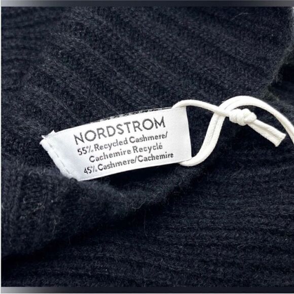 NORDSTROM 100% Cashmere NWT Black Knit
Beanie Hat main image 5